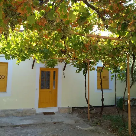 The Old Stove House * Leonídion